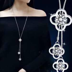 NEW! 3 CLOVER CRYSTAL SLIDE PENDANT IN SILVER